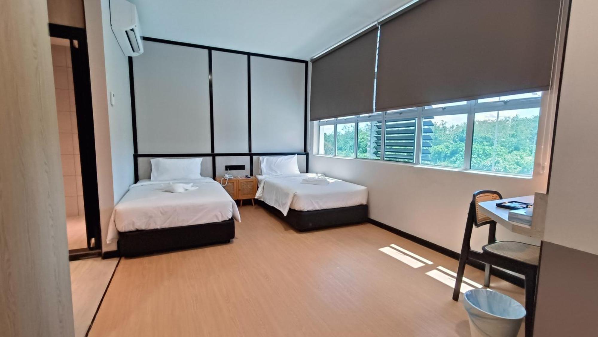 Urban Inn, Sp Saujana スンガイ・プタニ エクステリア 写真