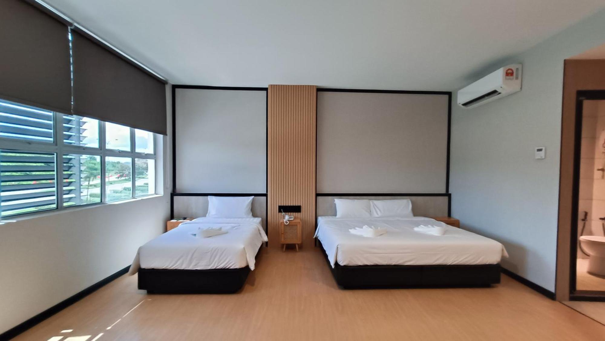 Urban Inn, Sp Saujana スンガイ・プタニ エクステリア 写真